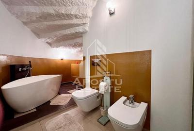 Apartament 3 camere, centrala proprie, zona Centrala - 11