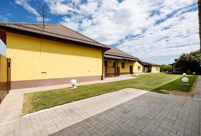 Casă pe un nivel cu teren generos de 1.464 mp – Livada - 1