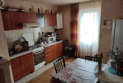 Apartament cu 2 camere decomandat în Central - 1