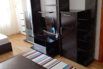 Inchiriez apartament 4 camere zona centrala - 2