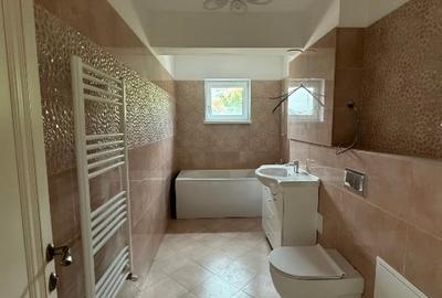 Inchiriez apartament 3 camere - 12