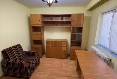 Apartament cu trei camere de vanzare Apartament cu trei camere de vanzare - 9