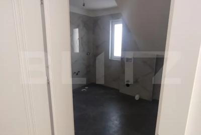 Casă cu 4 camere cu Teren 250 Mp în Valea Lupului