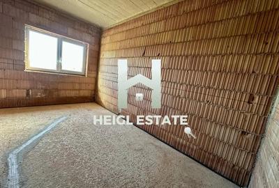 Casă cu 3 camere cu Teren 378 Mp în Moșnița Nouă