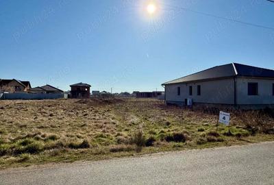 Teren de 1063 mp, în Livada - 1