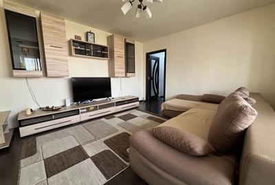 Apartament cu 3 camere, mobilat în Teiul Doamnei