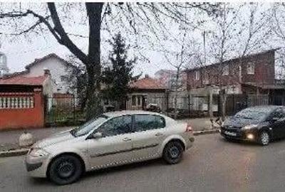 Casă cu Teren 297 Mp în Central