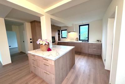 Duplex cu 6 camere cu Canalizare în Moșnița Nouă - 1