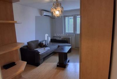 Apartament cu 3 camere semidecomandat în Costin Georgian - 3