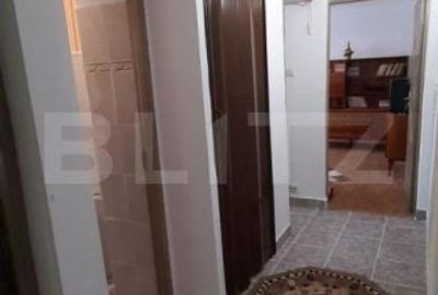 Apartament de vanzare, cu 3 camere, 56 mp, zona Micro 5 - 2