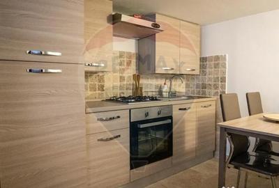 Casă cu 4 camere cu Canalizare în Central - 7