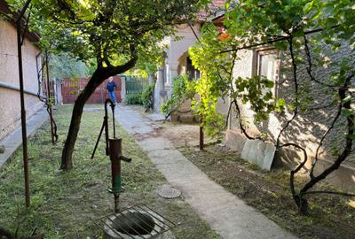Casă cu 4 camere în Central - 4
