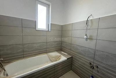 Casă cu Teren 743 Mp în Oloșag - 9