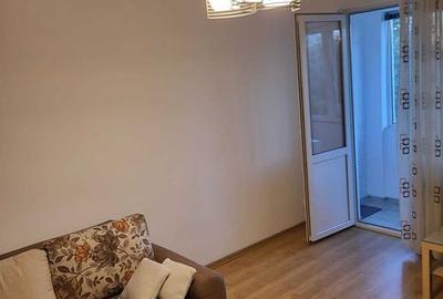 Apartament cu 2 camere decomandat în Apărătorii Patriei - 8