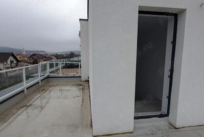 Casă cu 3 camere cu Teren 118 Mp în Florești