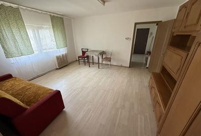 Apartament cu 2 camere semidecomandat în Micro 16 - 3