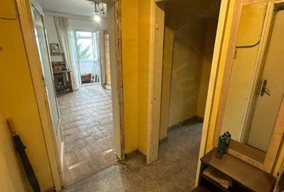 Apartament cu 2 camere decomandat în Străulești