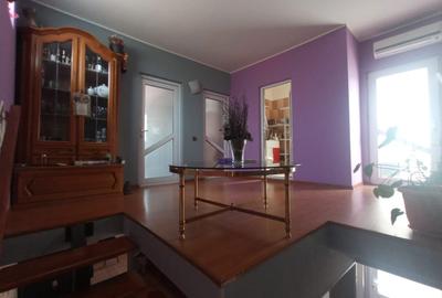 Casă cu 4 camere în Central - 6