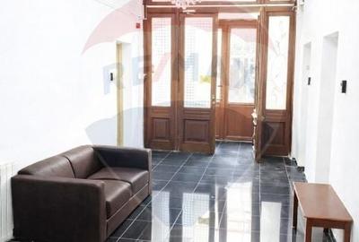 Hotel/Pensiune, de 906 mp, în P-ța Unirii - 3