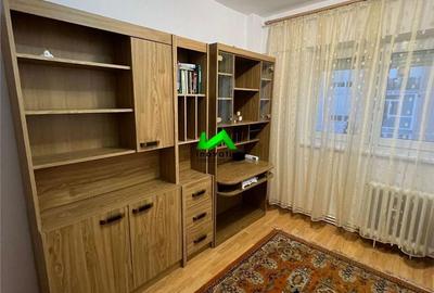 Apartament cu 4 camere decomandat, mobilat în Vasile Aaron - 3