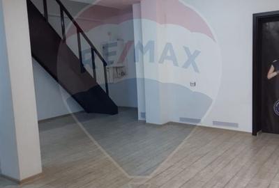 Casă cu 4 camere cu Teren 50 Mp în Blumăna - 21