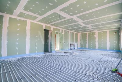 Penthouse cu 4 camere semidecomandat în Florești - 3