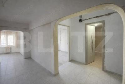 Garsonieră decomandată în Cetate - 4