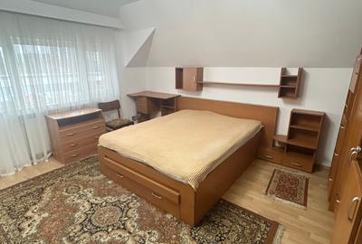 Pantelimon-Fundeni / Apartament 3 cam in vila / Loc de parcare-Curte - 12