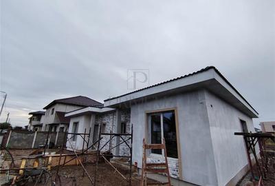 Duplex la asfalt - toate utilitatile - 3 bai - 5