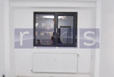 Apartament cu 3 camere în Tineretului - 2