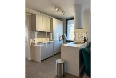 Apartament cu 3 camere semidecomandat, mobilat în Central - 5