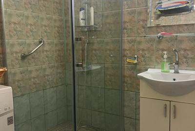 Casă individuală cu 4 camere cu Canalizare în Tomis II - 12