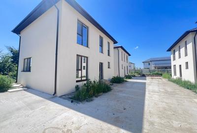 Vanzare Vila Individuala/Cristalului/5 camere id nr 54 - 4