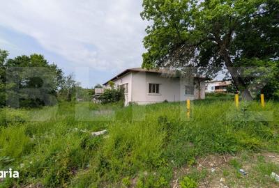 Casă cu 5 camere cu Teren 1216 Mp în Central - 11