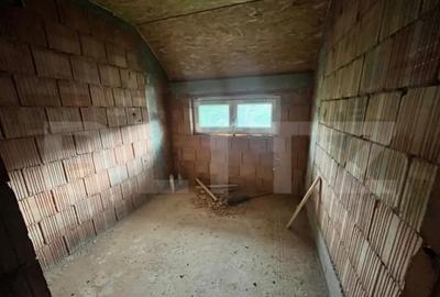 Casă cu 4 camere cu Teren 1000 Mp în Central - 9