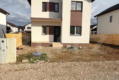 Casă cu 4 camere cu Teren 475 Mp în Central - 9