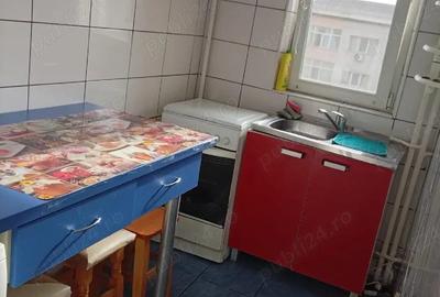 Apartament cu 2 camere decomandat în Central - 3
