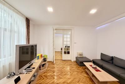 Casă individuală cu 16 camere cu Canalizare în P-ța Unirii - 8