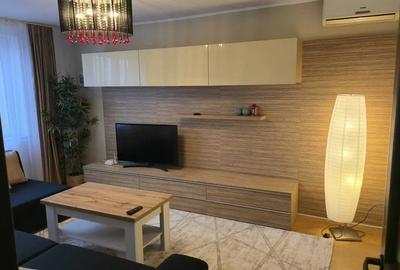 Apartament cu 2 camere decomandat în Central - 1