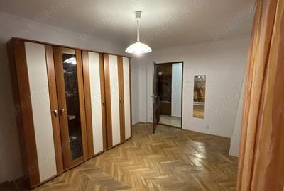 Apartament cu 3 camere decomandat în Central - 8