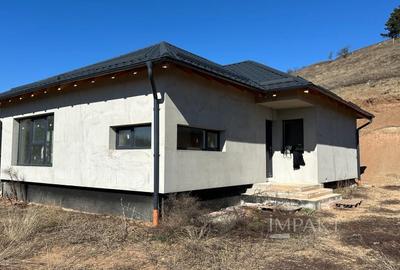 Casă individuală cu 4 camere cu Canalizare în Suceagu - 1