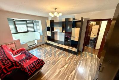 Apartament cu 2 camere semidecomandat în Craiovița Nouă