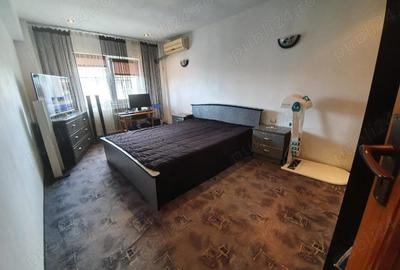Proprietar,vand apartament cu 4 camere decomandat - 8