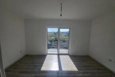 Casă cu 4 camere cu Teren 300 Mp în Hlincea - 6