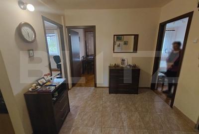 Apartament cu 4 camere, 79mp, baie cu geam, Manastur