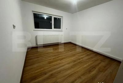 Casă cu 4 camere cu Teren 500 Mp în Central - 2