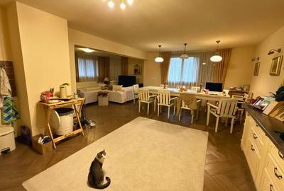 Casă individuală cu 10 camere cu Canalizare în Comandău - 8