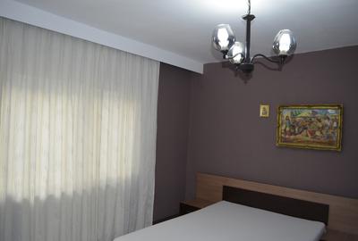 P.f. inchiriez apartament 2 camere - 3