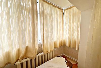 Mobilat & utilat, 3 camere, doua balcoane, bloc 1990, boxa & debara - 17