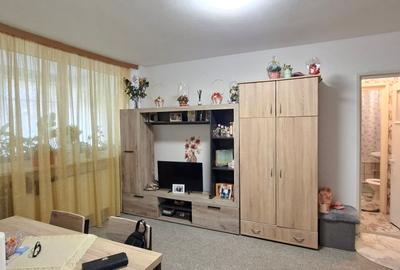 Apartament cu 3 camere semidecomandat în Țiglina 1 - 1